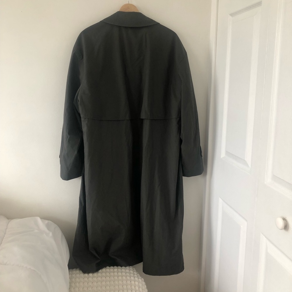 London Fog trench coat - Picture 3 of 6